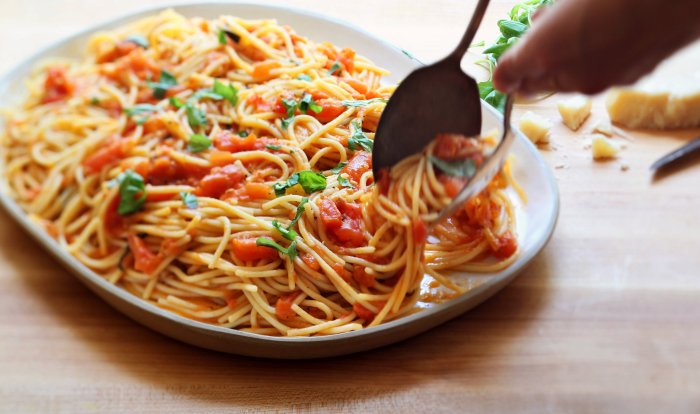 Spaghetti sauce recipes with fresh tomatoes