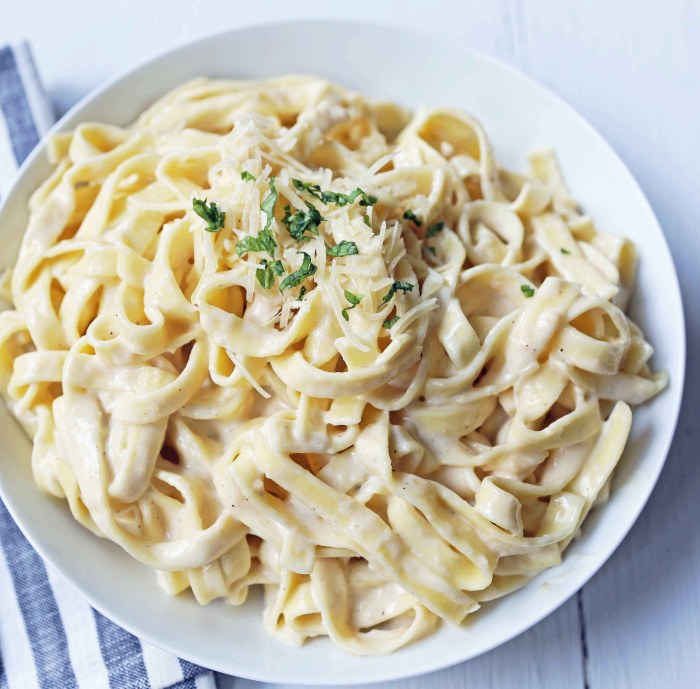 Skinny fettuccine alfredo sauce recipe