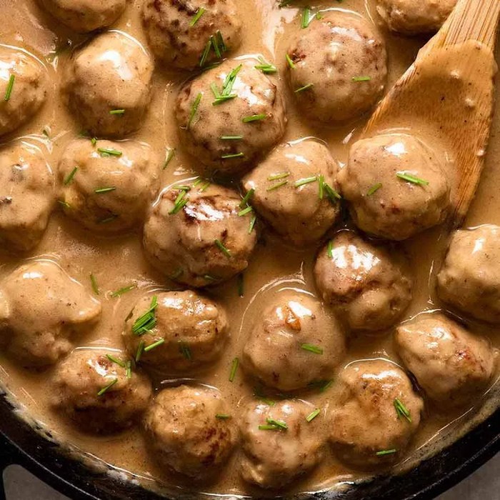 Swedish meatballs sauce recipe with sour cream