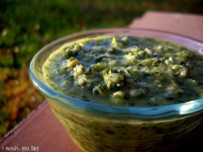 Spicy chimichurri sauce recipe