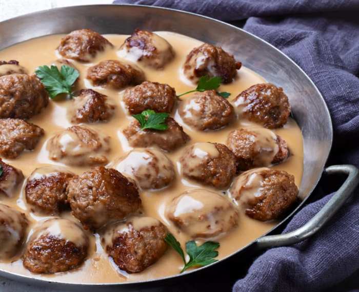 Swedish meatballs sauce recipe with sour cream